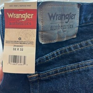 Nwt new with tags Wrangler authentics size 32*32